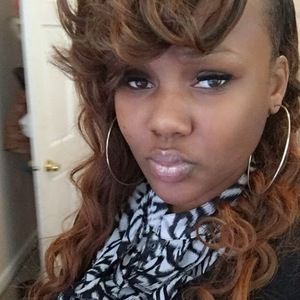 Meet your Posher, Candice